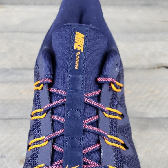 Women's Nike Quest SE Running Shoes Blackened Blue - Picture 6 of 8